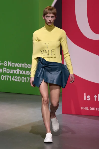Look 35